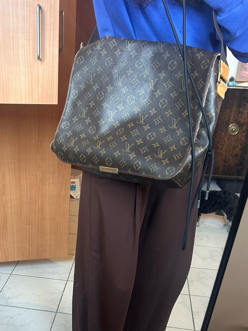 Louis Vuitton Abbesses messenger bag